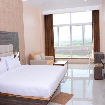 Ratnaa Resort Khamshet Exterior foto
