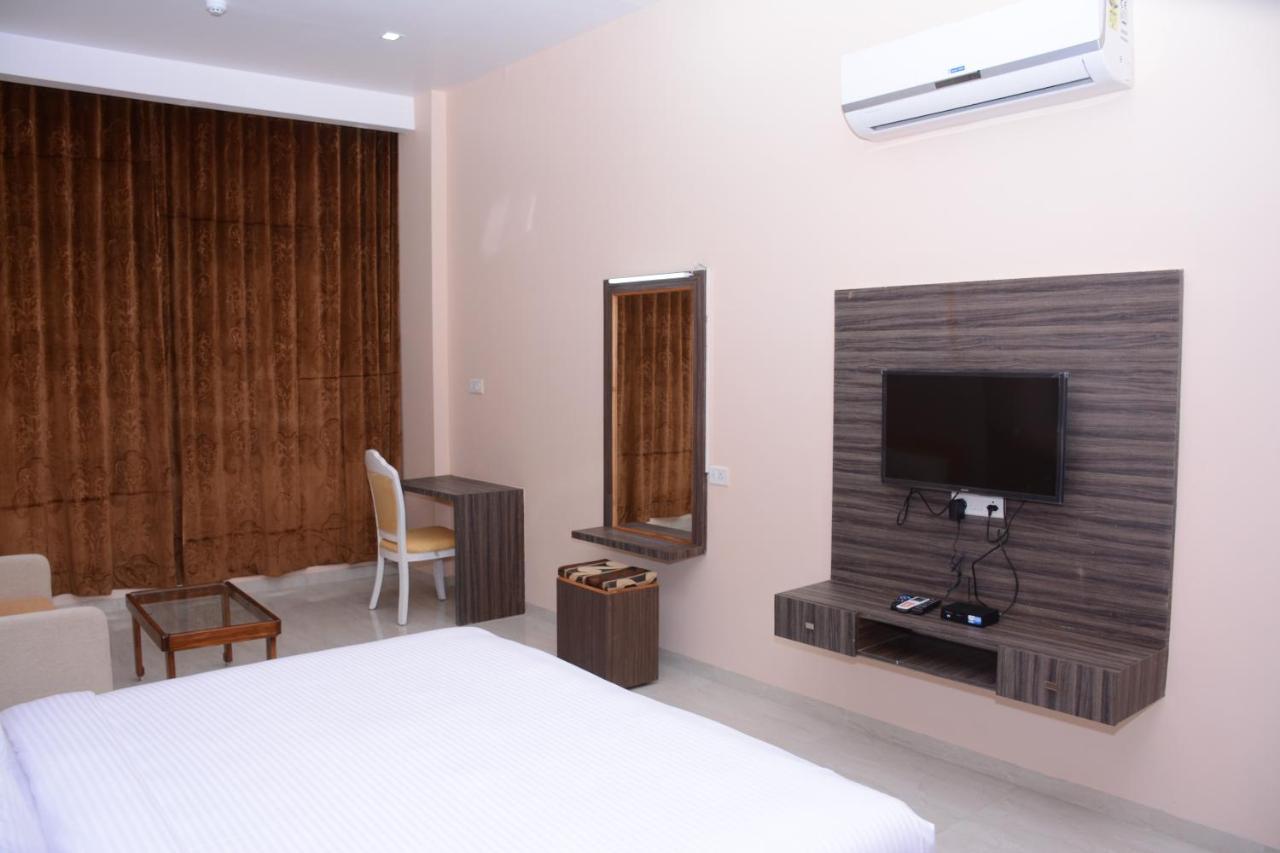 Ratnaa Resort Khamshet Exterior foto